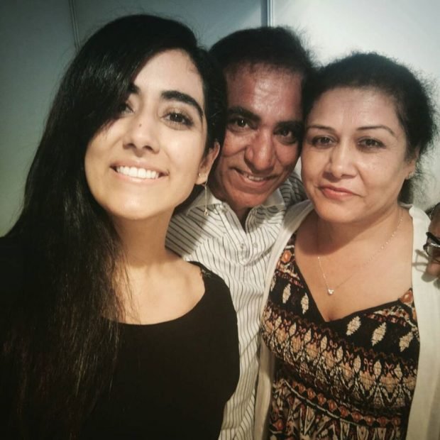 Jonita Gandhi with her Parents 1