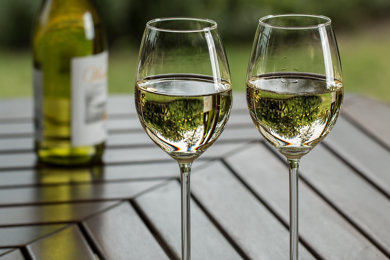 top 10 liquor companies in india - scoopearth.com