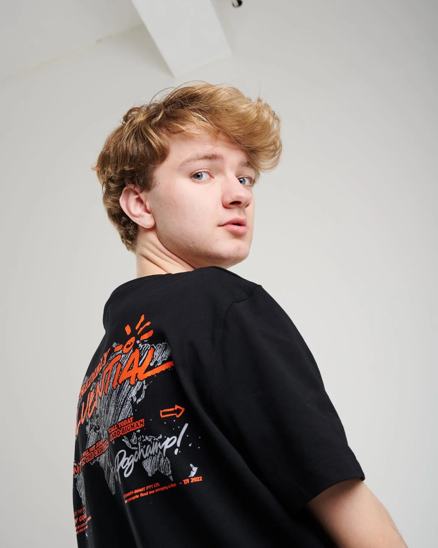 TommyInnit Net Worth