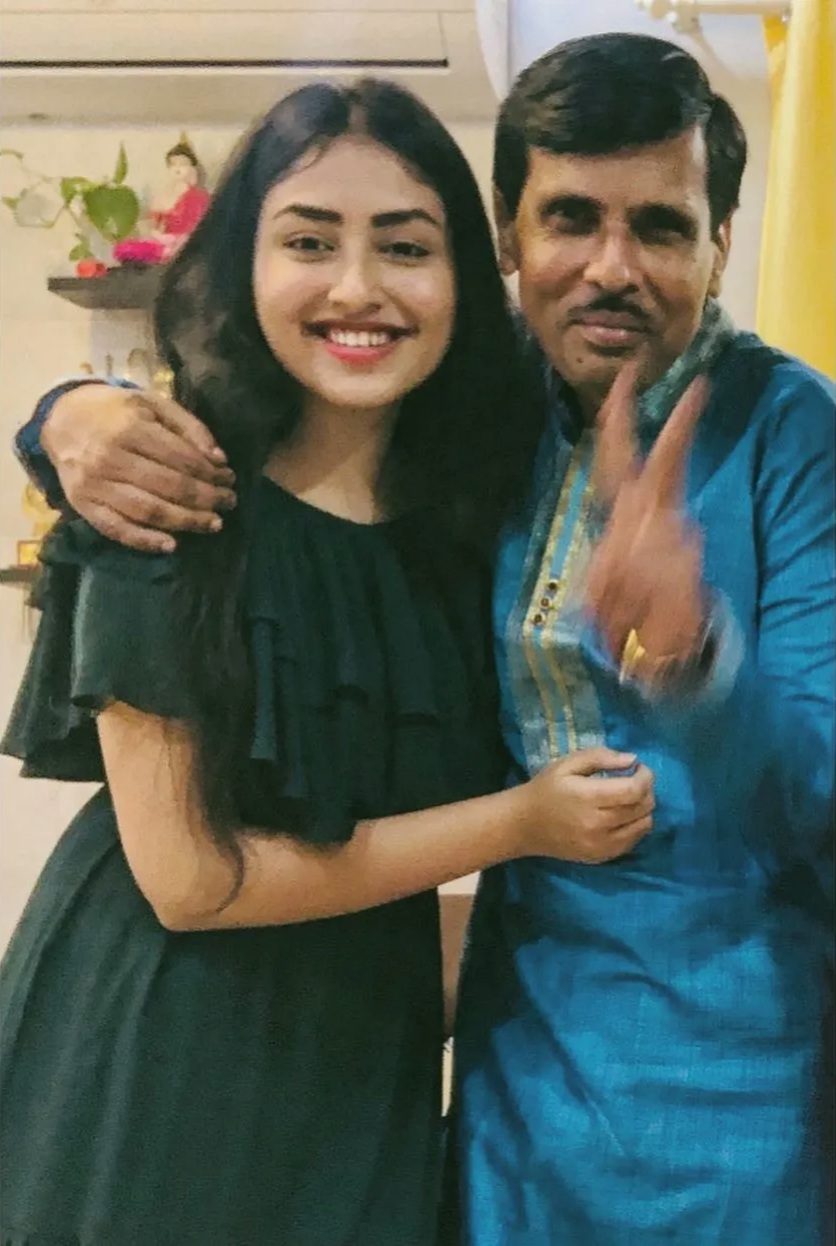 Anchal Sahu with her father