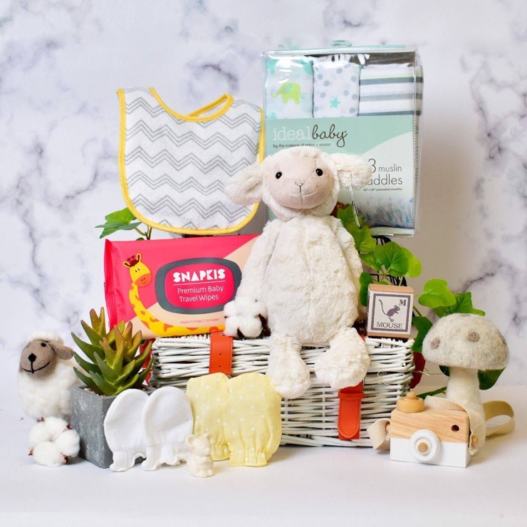 The 18 Best Newborn Baby Gifts of 2022