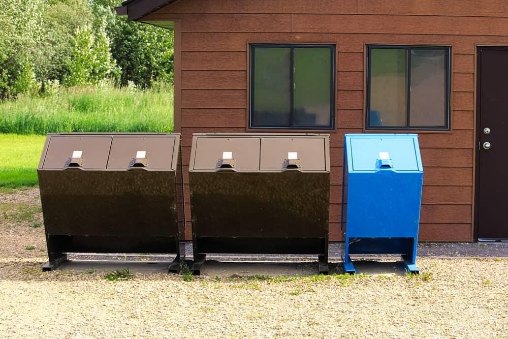 Garbage Bins of Various Types for Outside Use