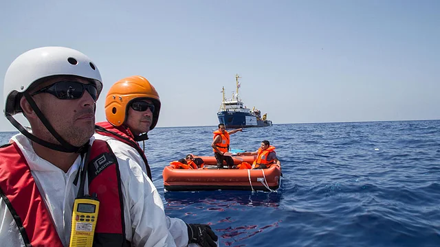 29 migrants found missing after boat sinks off Libya