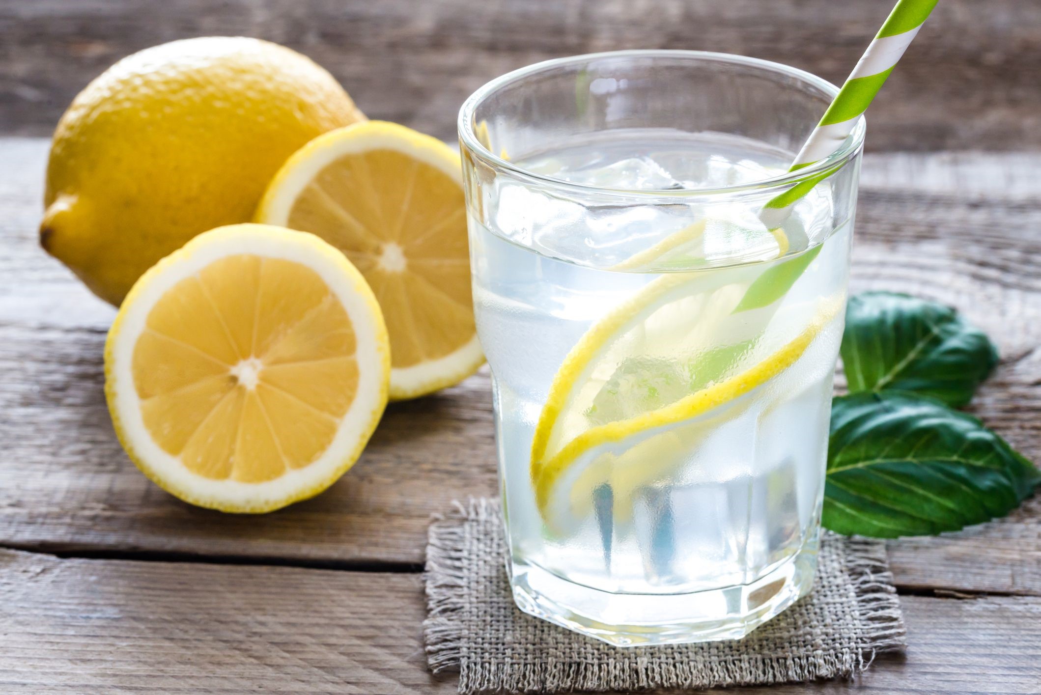 Does Lemon Water Helps in Weight Loss?
