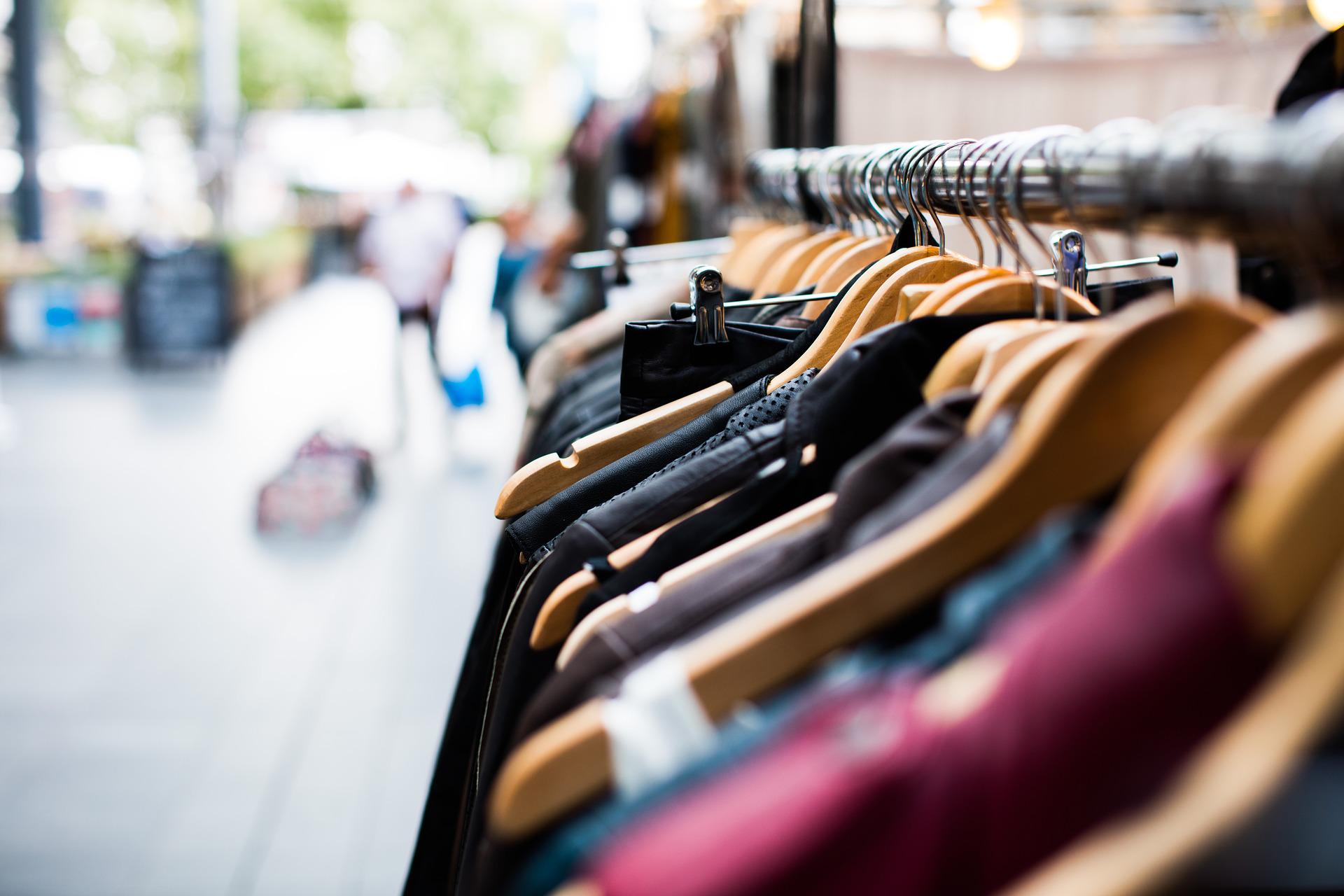 How E-Commerce Will Help the Clothing Industry Reduce Waste