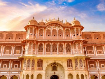 A Day in the Life on the Streets of Rajasthan for Jaipur Sightseeing Tour