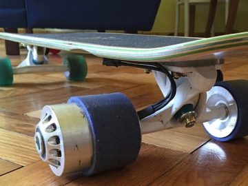 Are electric skateboards good for beginners?