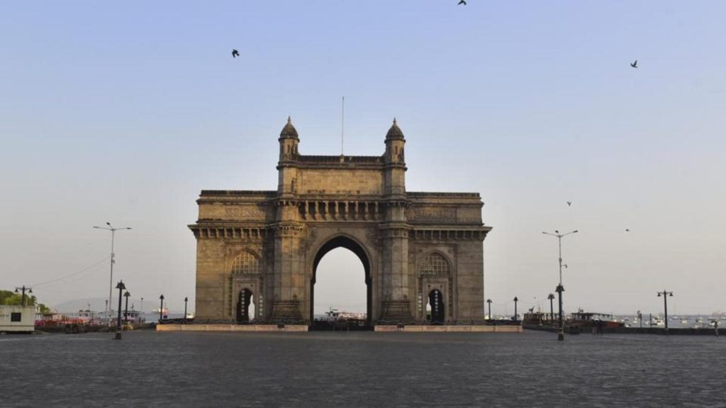 Gateway of India is likewise one of the top 10 heritage tourism 
