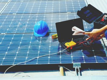 solar installation technician how to become a solar installer