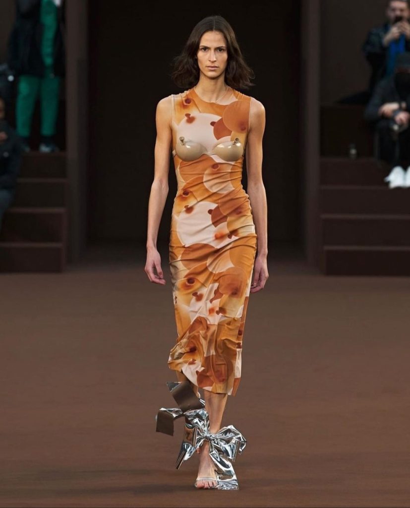 Jeanne Cadieu ramp walk with representing LOEWE fashion