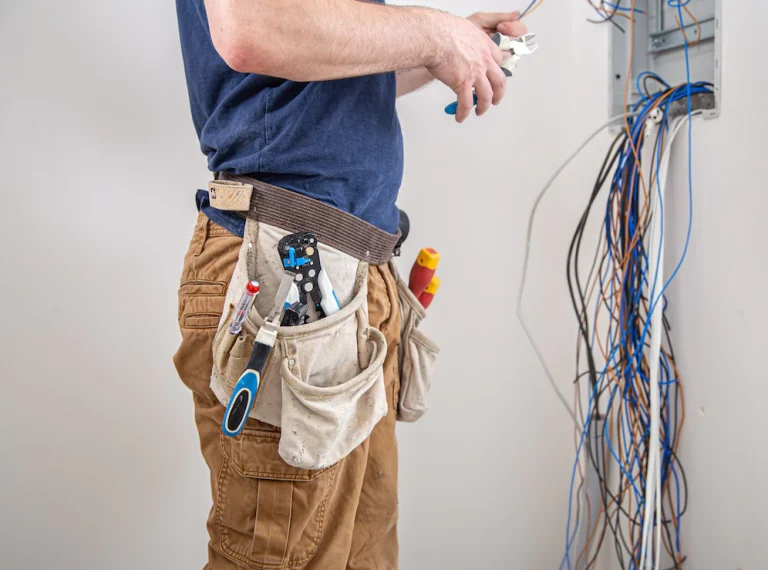 Types of Electricians