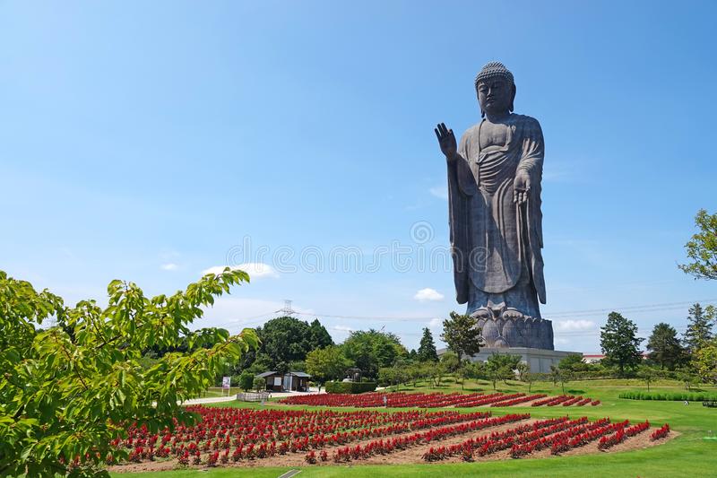 ushiku daibutsu buddha statue japan located south east city tsukuba ibaraki prefecture recorded guinness book records 125513599