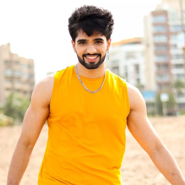 Zeeshan Khan image