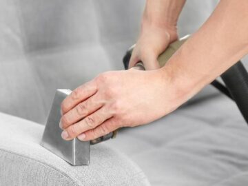 8 Steps To Steam Clean a Couch