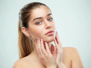The Benefits of Exfoliating for Skin Care and Anti-Aging 