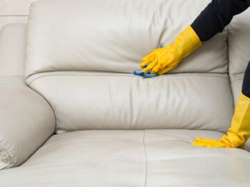 leather lounge cleaning 1