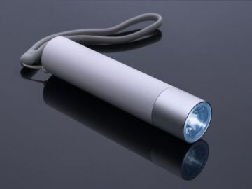 Baton 3 pro max Powerful EDC Flashlight