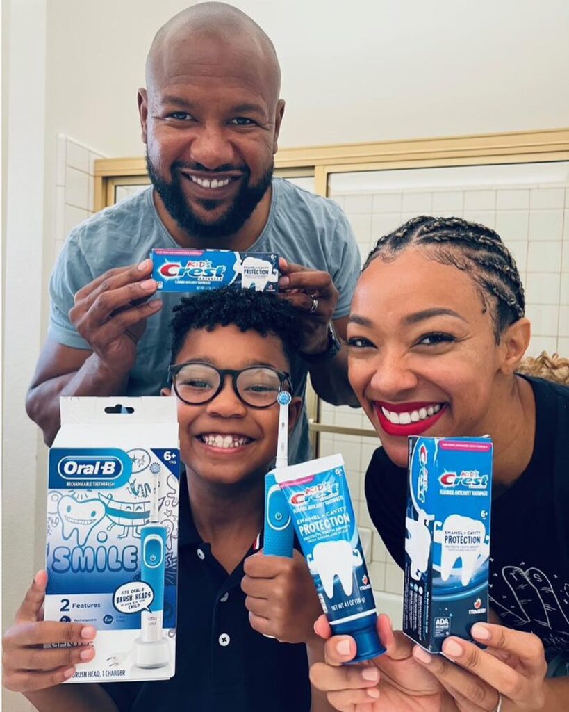 Sonequa Martin-Green with her family promoting Grest Partner