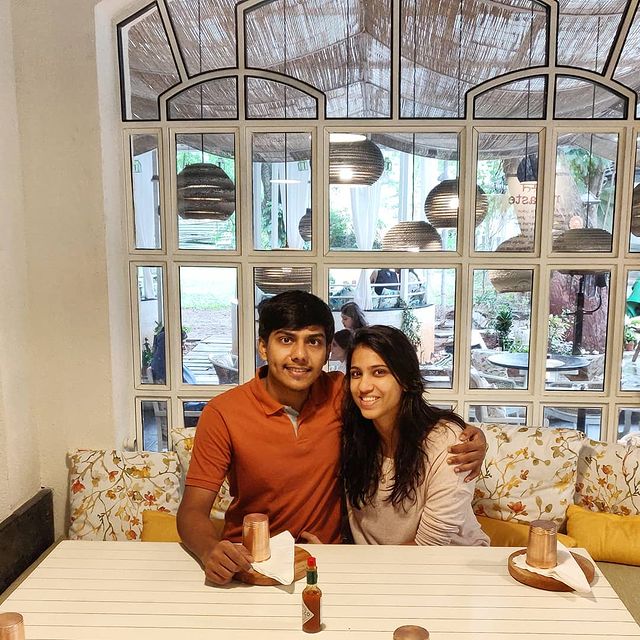 Aatur Harshad Mehta with his girlfriend 