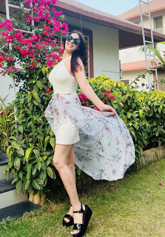 Garima Jain Photos
