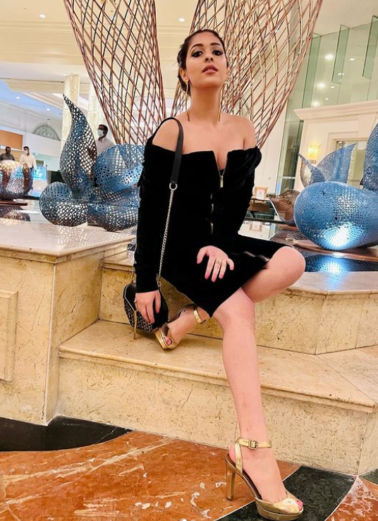 Garima Jain Photos
