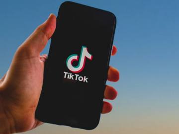 USE THIS ONE EASY TRICK TO QUICKLY GAIN TIKTOK FANDOM!