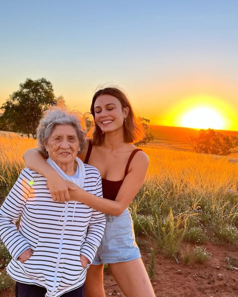Nathalie Kelley with her grandmother 