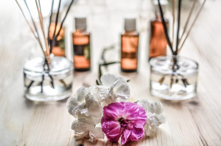 Scented Details: How to Select the Best Home Fragrance Options