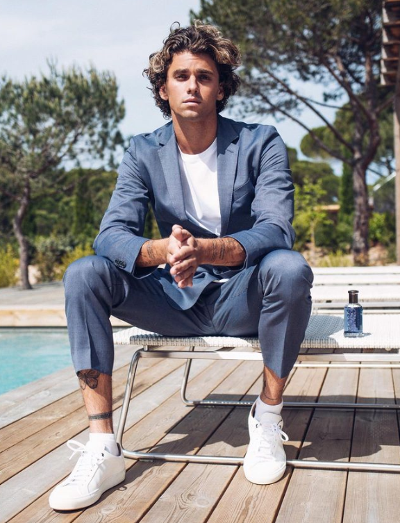 Jay Alvarrez early life