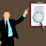 Top Factors To Have At The Back Of Your Mind While Choosing A Financial Advisor