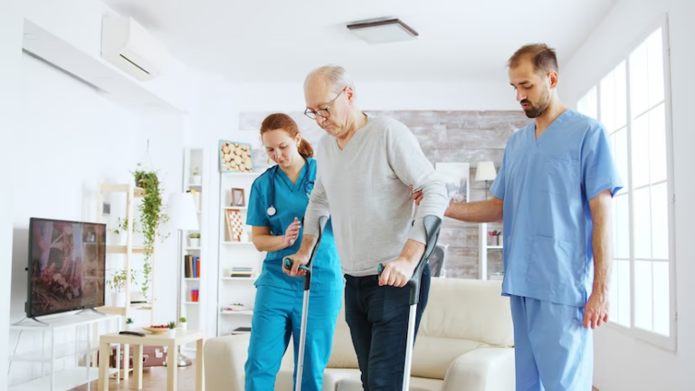 Assisted Living vs Nursing Home: What’s The Difference