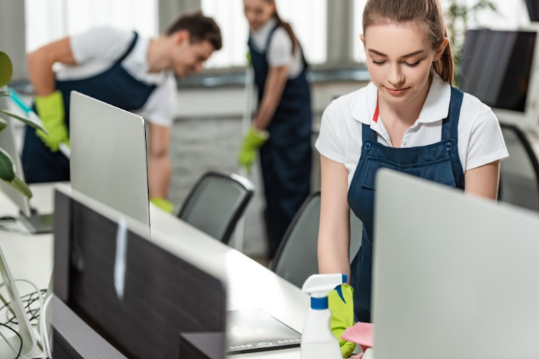 Unlock the Benefits of Commercial Cleaning Services - Make Your Employees Happy and Productive!