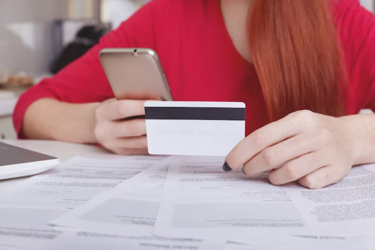 Pay credit card bills easily with these apps