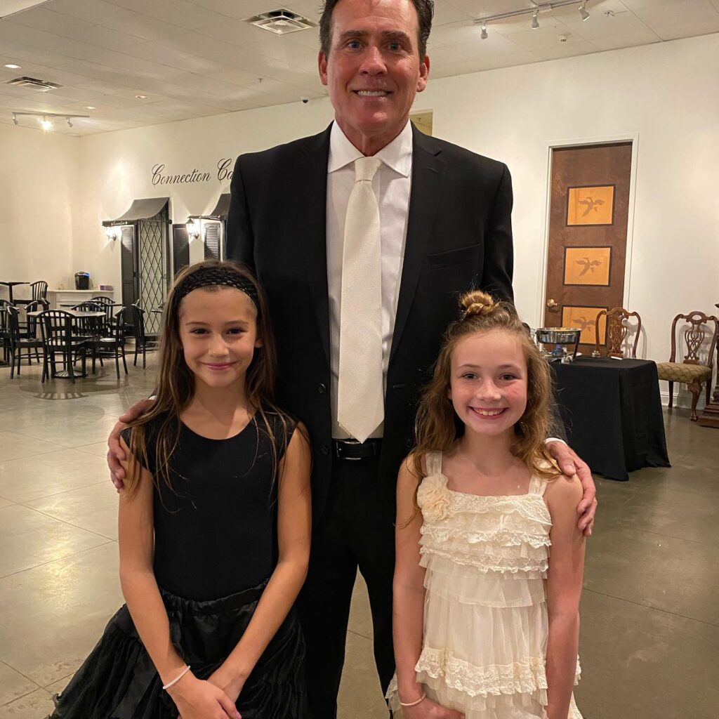 Joe Lara: Wiki, Age, Family, Career, Net Worth, Girlfriend, and More 7 He has child named Natasha Pavlovich