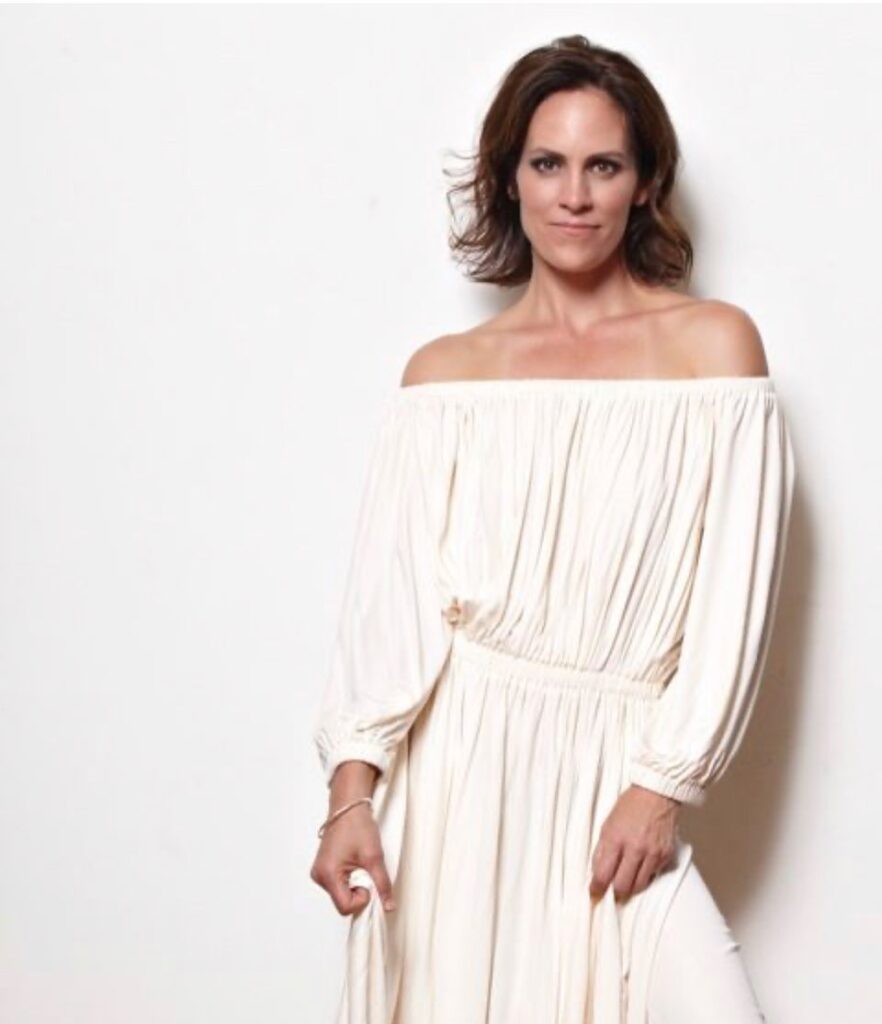 Annabeth Gish image
