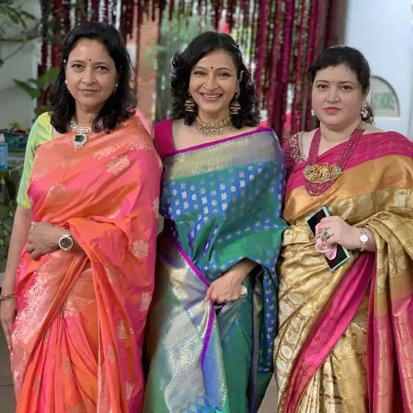Padmavathi Ghattamaneni with her sisters