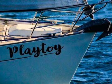 The Art of Boat Lettering: Tips for Designing Lettering and Graphics for Your Boat