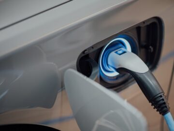 What are the Benefits of Electric Cars?