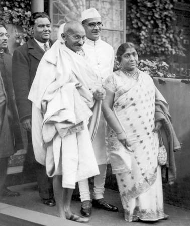 Sarojini Naidu with Mahatma Gandhi image