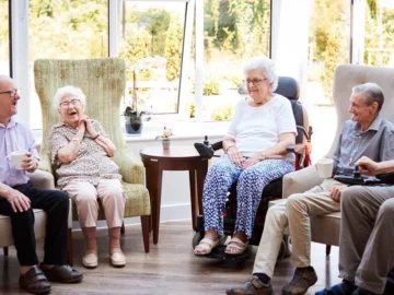Senior Assisted Living Facilities: 6 Must-Have Features to Consider Before Making a Decision