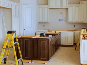 Renovating with Confidence: The Advantages of Hiring Local Builders for Home Remodeling