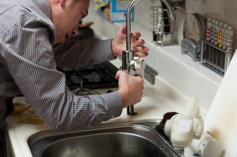 Types of Plumbing Services Offered by the Professionals