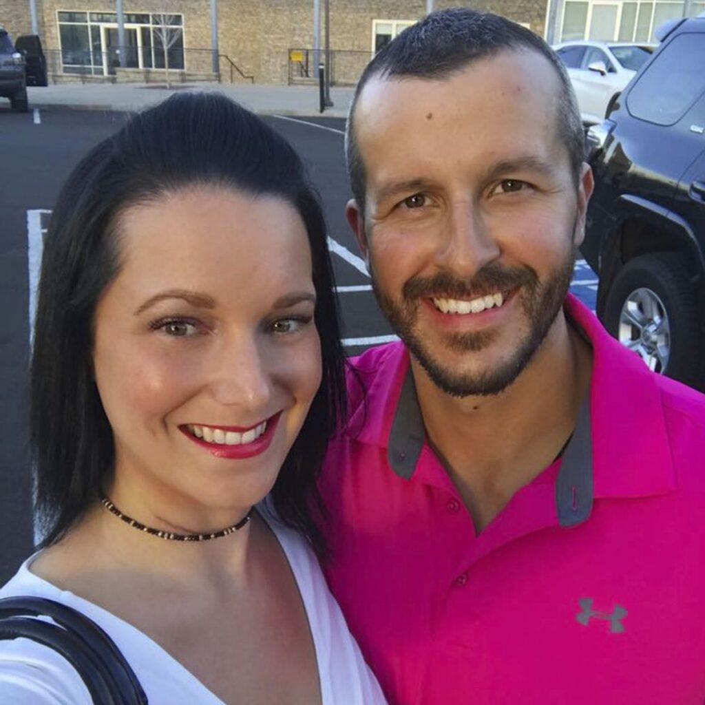 Chris Watts with his wife image