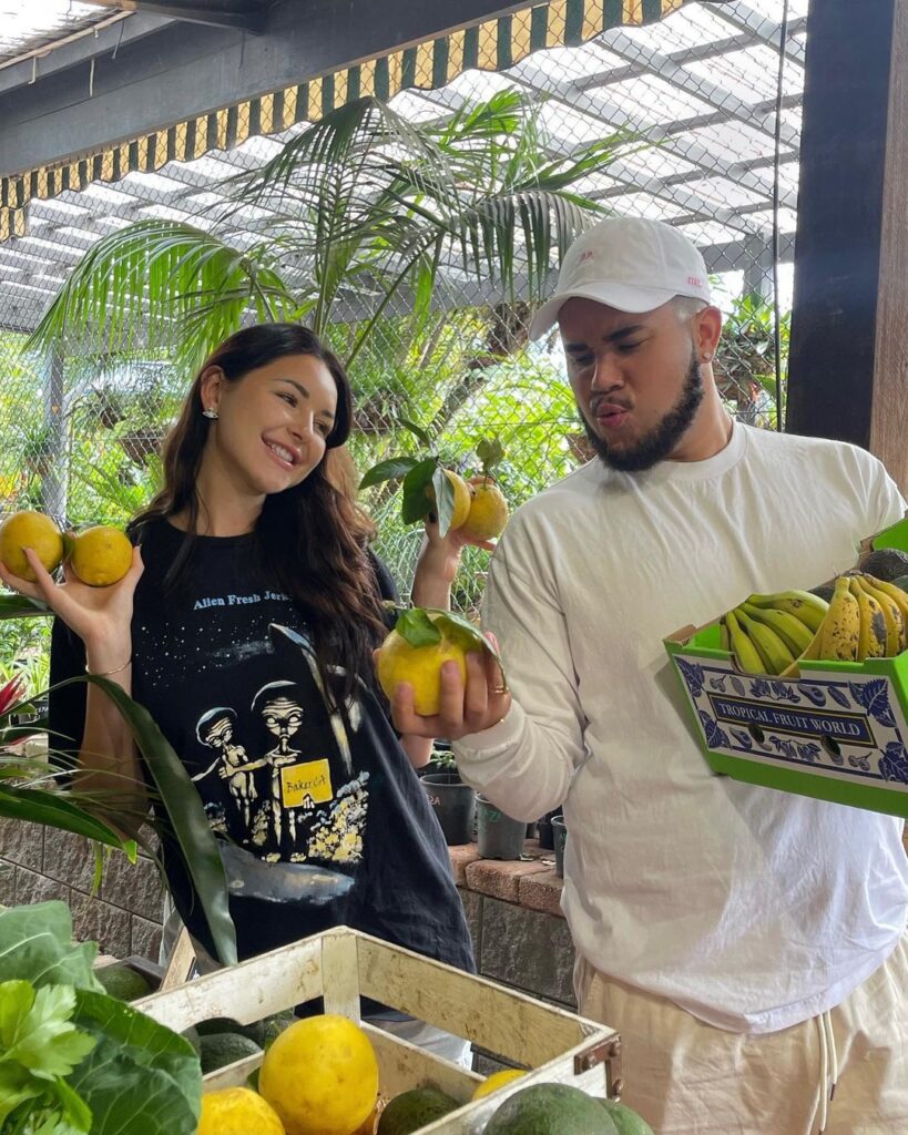 Anna Paul with her boyfriend iamge