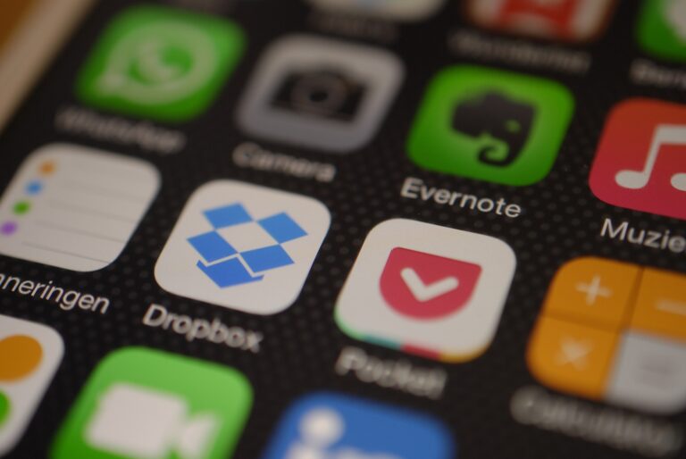 The Perfect Alternative to Dropbox for Transferring Photos from PC to iPhone