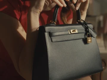 Fashion To Finances: How To Sell Your Designer Handbag For Cash