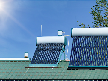 Do Solar Water Heaters Use Electricity?