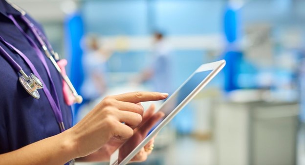 How to Select the Best Tablet for the Nursing School