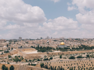 Old Jerusalem: What Travelers May Expect in the Holy Land