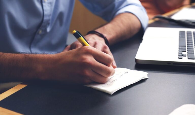 8 Tips to Have Fun as a Freelance Writer